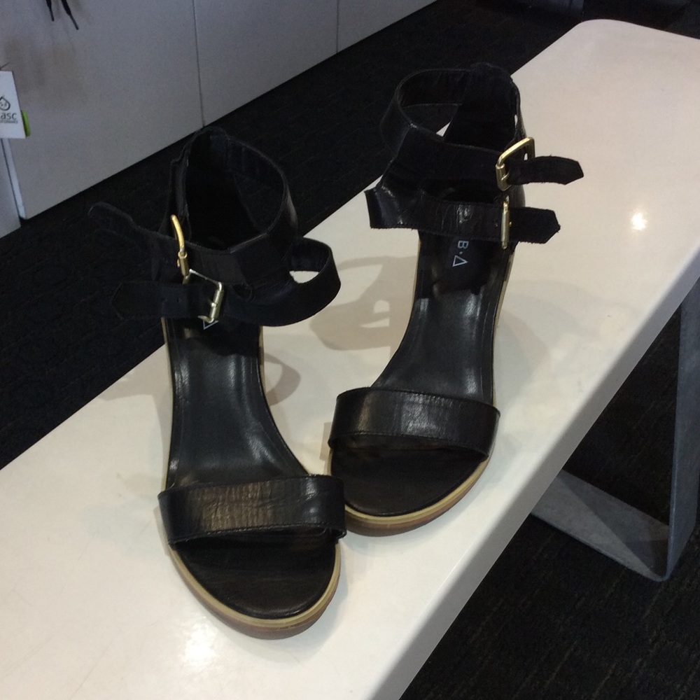 Kelsi dagger Brooklyn block heel shoe